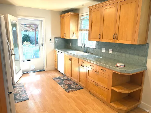 $1,899,000 | 1220 Gravenstein Highway North, Sebastopol, CA 95472