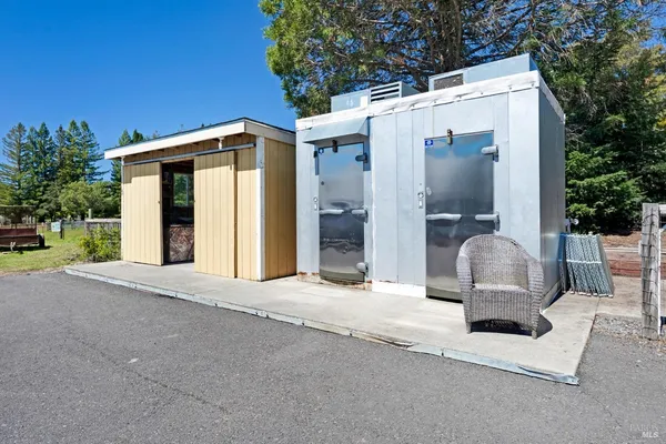 $1,899,000 | 1220 Gravenstein Highway North, Sebastopol, CA 95472