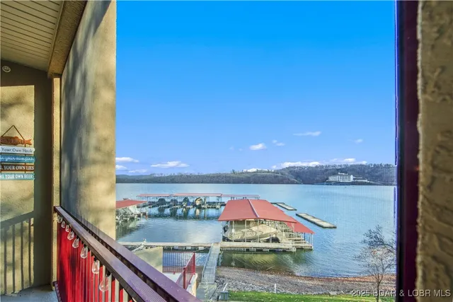 $599,900 | 3168 Twin Rivers Point, Unit 2E, Camdenton, MO 65020