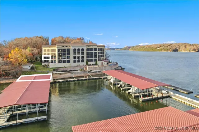 $599,900 | 3168 Twin Rivers Point, Unit 2E, Camdenton, MO 65020