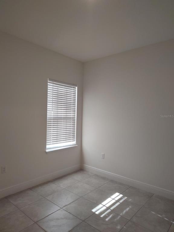 16265 Southwest 29th Court Road Ocala, FL 34473 - Photo 7 of 8 a view of an empty room with a window