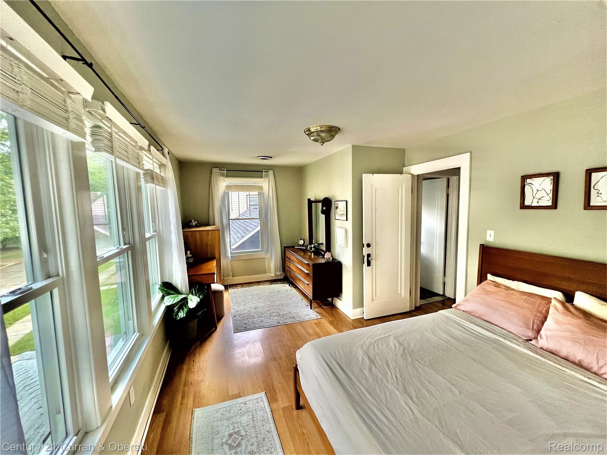 315 Stratford Road Ferndale, MI 48220 - Photo 12 of 19 Master 2.jpg