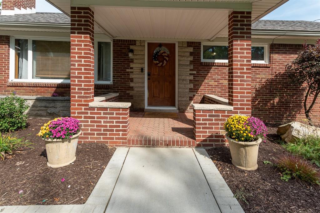 2059 Rombold Road Hermitage, PA 16148 - Photo 3 of 21 Gallery Image 3