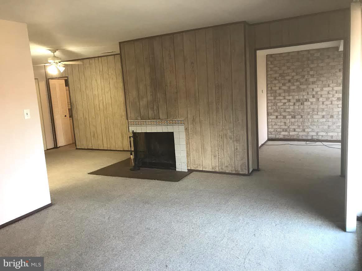 10024 Stedwick Road, Unit 304 Gaithersburg, MD 20886 - Photo 5 of 9 LR to DR