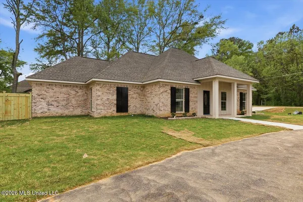 $399,900 | 135 Shiloh Pkwy Drive, Brandon, MS 39042