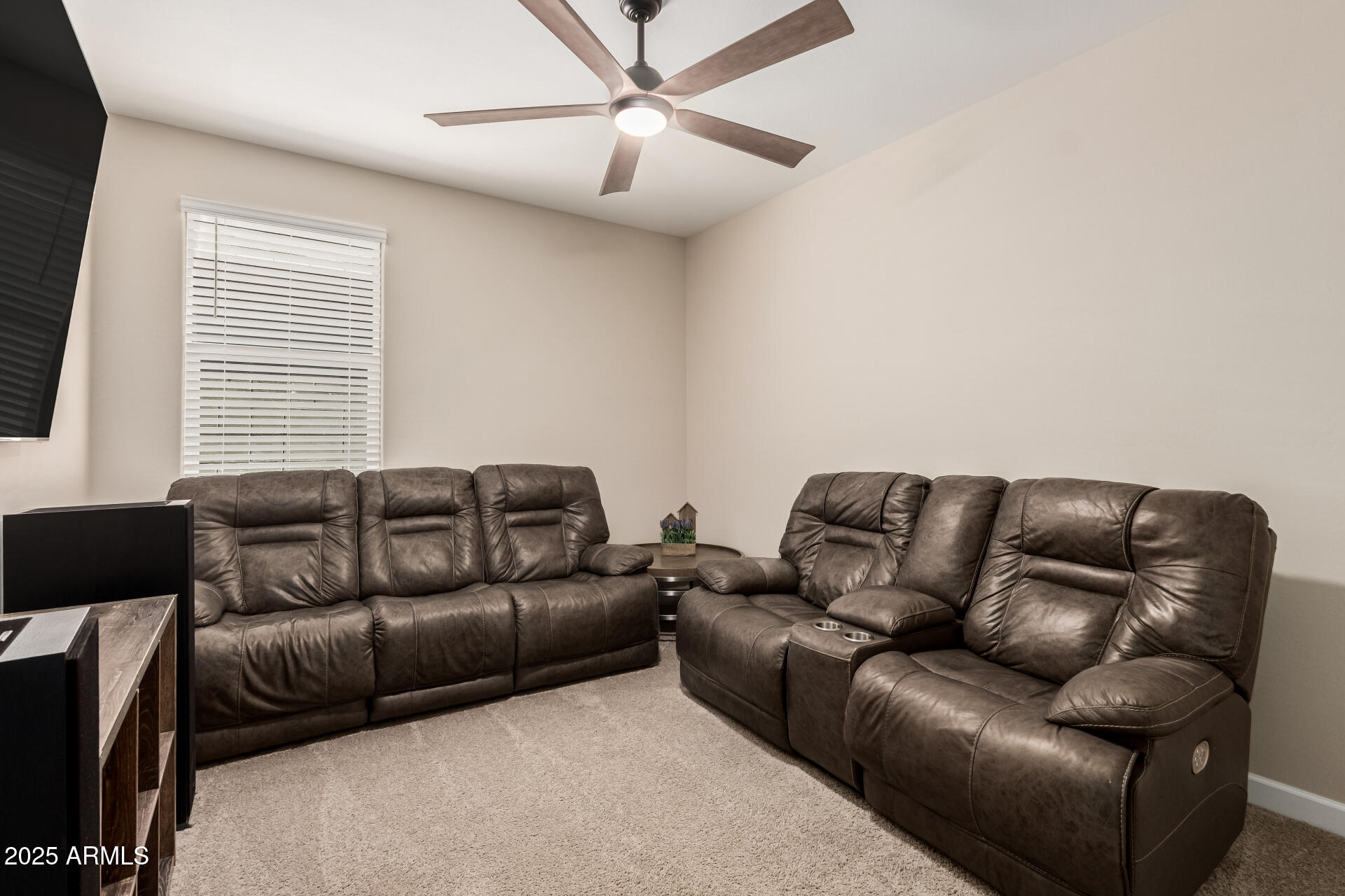 2475 West Spaulding Avenue Apache Junction, AZ 85120 - Photo 35 of 58 a living room with furniture