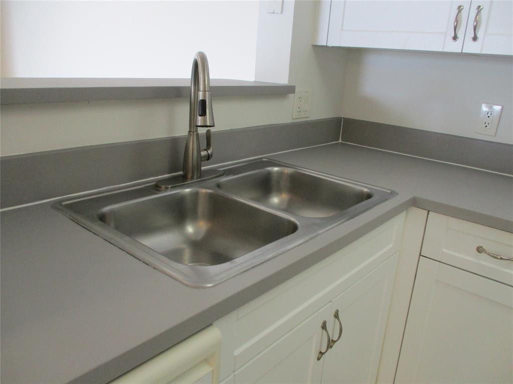 5045 Wiles Road, Unit 206 Pompano Beach, FL 33073 - Photo 6 of 24 Photo 6