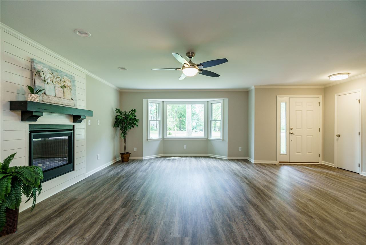 201 Brandywine Drive Raleigh, NC 27607 - Photo 7 of 27 Living Room