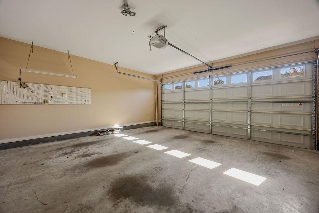 8009 Fox Fern Road Germantown, TN 38138 - Photo 24 of 40 a view of a garage