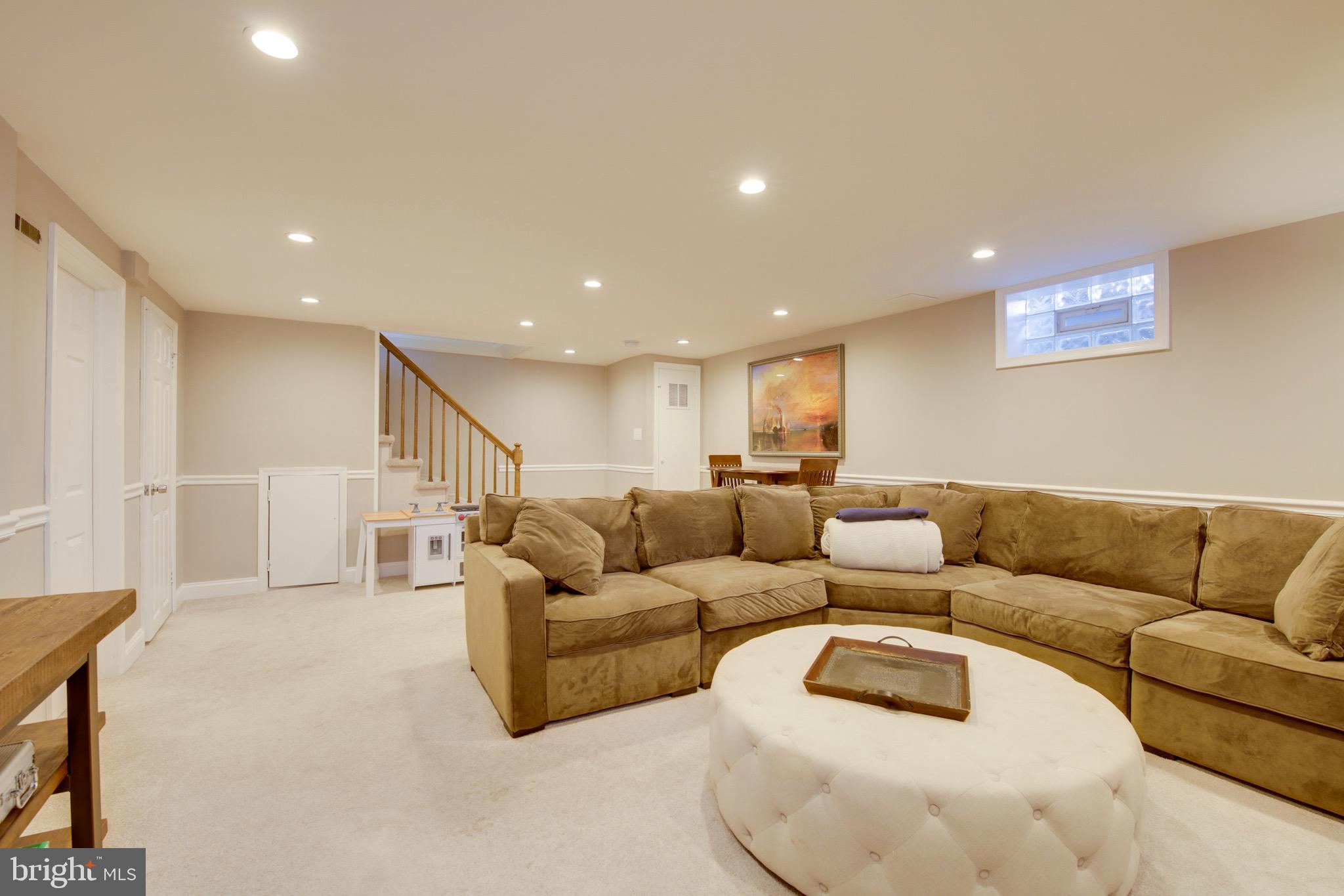 1517 Doxbury Road Towson, MD 21286 - Photo 25 of 36 Gallery Image 25