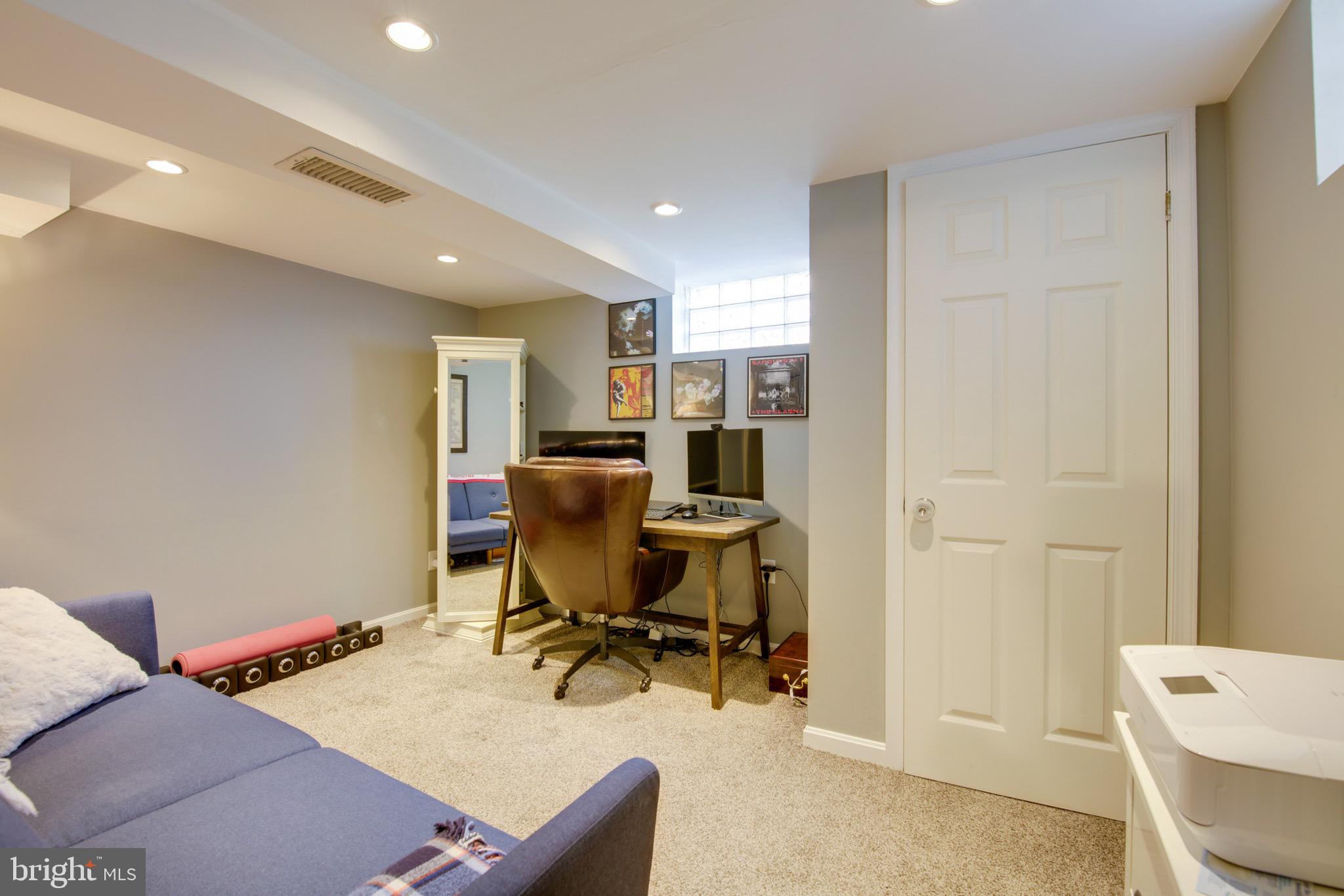 1517 Doxbury Road Towson, MD 21286 - Photo 30 of 36 Office or 4th bedroom option in lower level