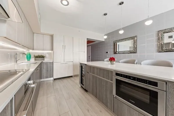 $7,500 | 111 Southeast 1st Avenue, Unit PH510, Delray Beach, FL 33444