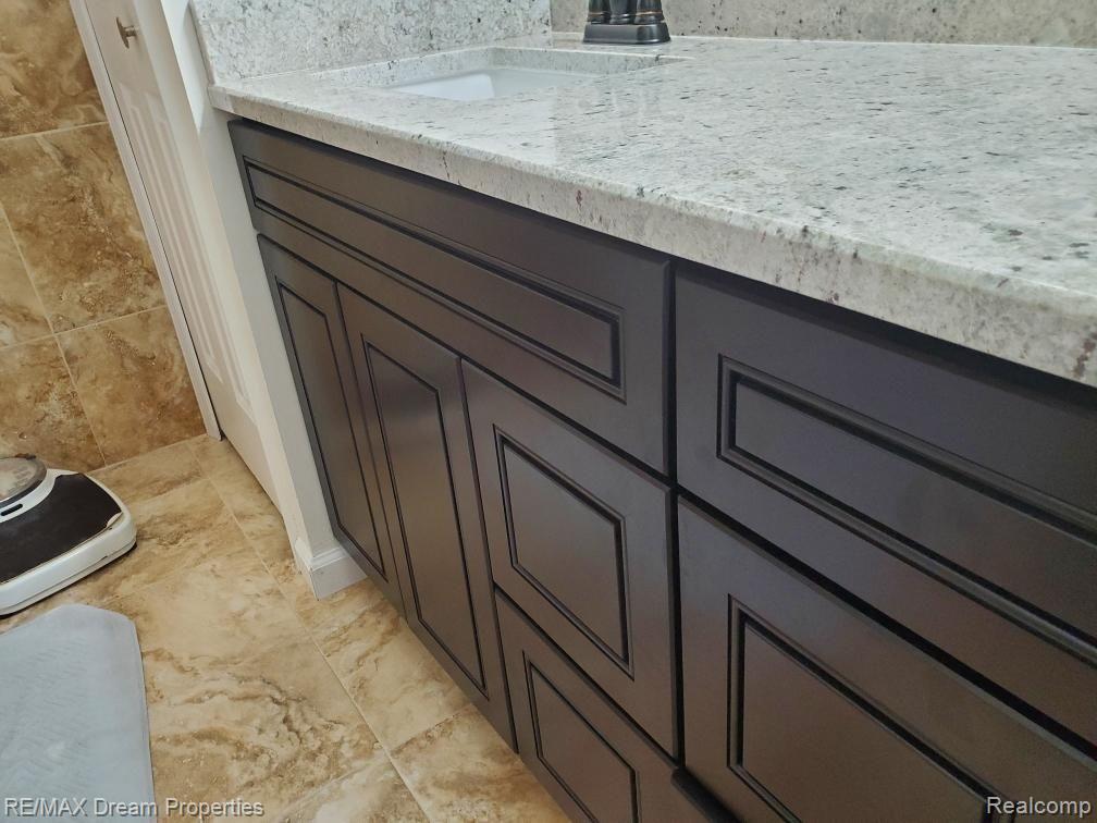 3344 Riverside Drive Canton, MI 48188 - Photo 19 of 21 Resized952020121695112805.jpg