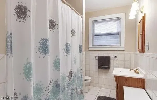 $3,800 | 4 Claremont Place, Unit 2, Montclair, NJ 07042