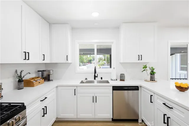 $865,000 | 18746 Welby Way, Reseda, CA 91335