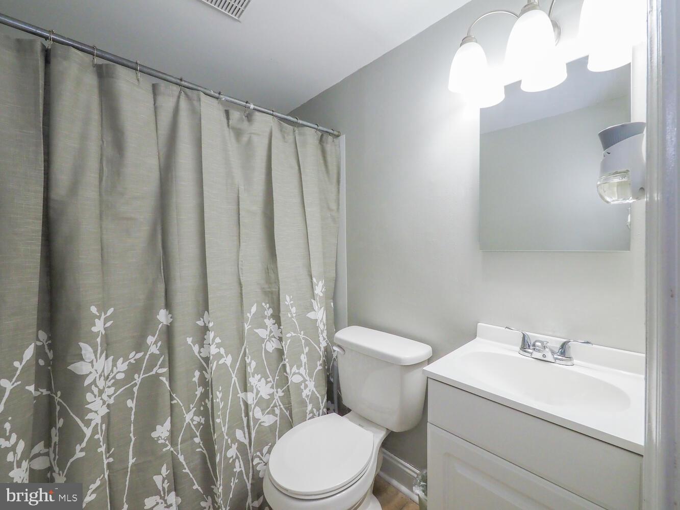 3117 Sollers Point Road Baltimore, MD 21222 - Photo 18 of 30