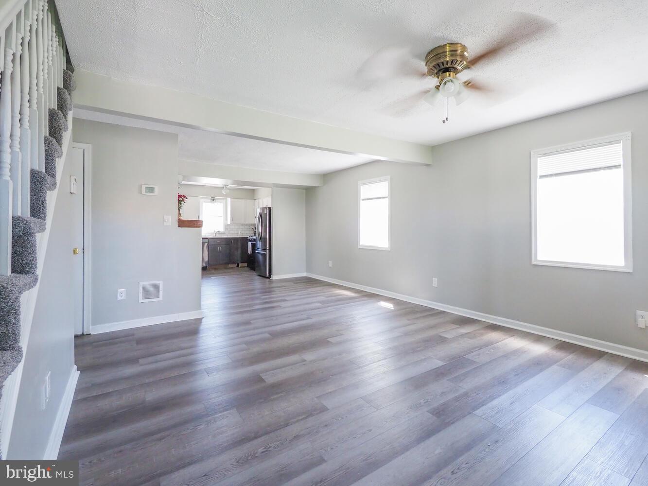 3117 Sollers Point Road Baltimore, MD 21222 - Photo 3 of 30