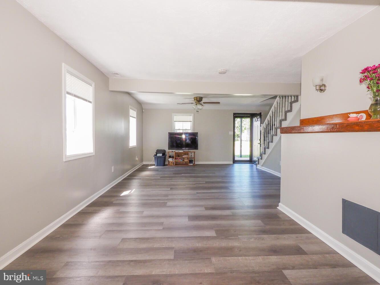 3117 Sollers Point Road Baltimore, MD 21222 - Photo 6 of 30