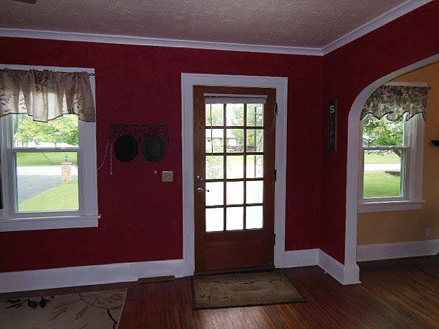 157 East Erie Road Temperance, MI 48182 - Photo 11 of 20 20374644-10.JPG