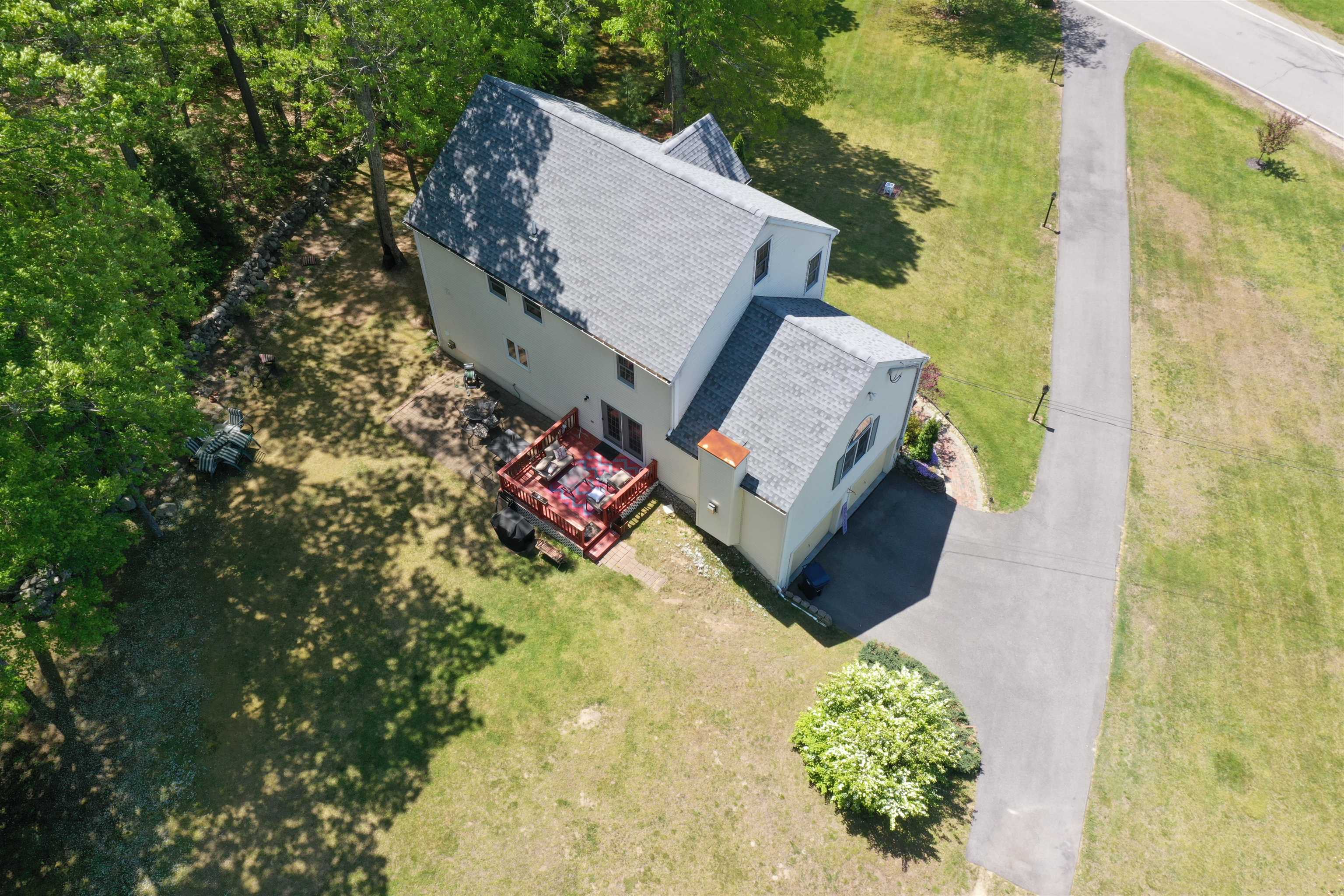 3 Tamarack Road Plaistow, NH 03865 - Photo 5 of 40 Gallery Image 5