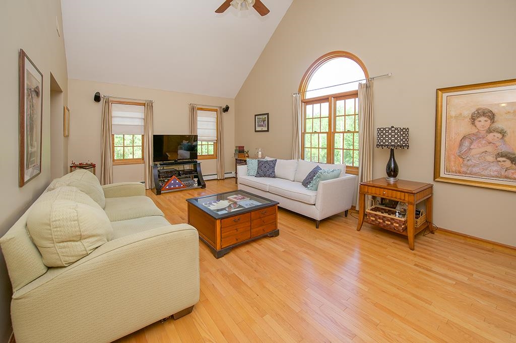 3 Tamarack Road Plaistow, NH 03865 - Photo 8 of 40 Gallery Image 8