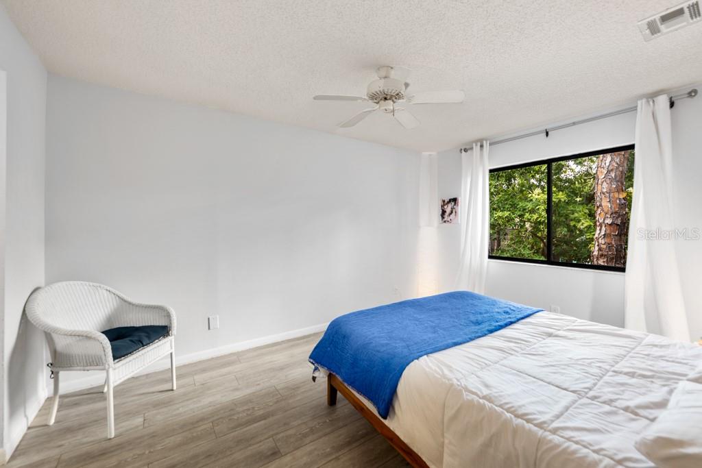 1711 Pelican Cove Road, Unit 443 Sarasota, FL 34231 - Photo 15 of 37