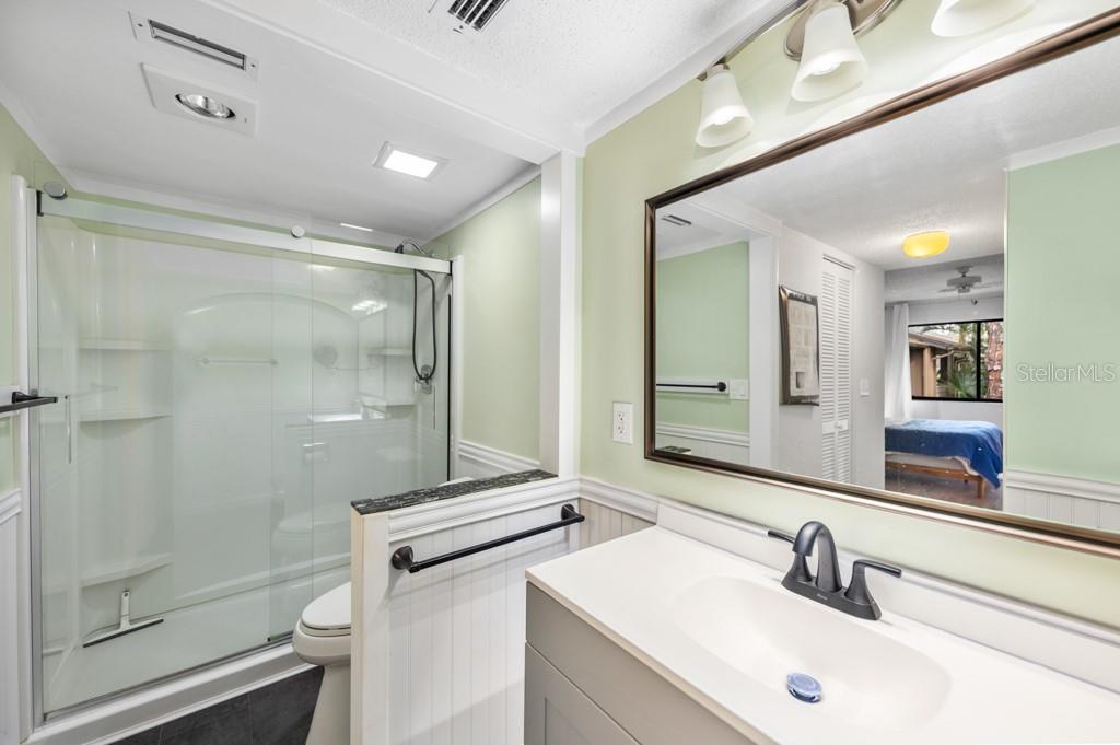 1711 Pelican Cove Road, Unit 443 Sarasota, FL 34231 - Photo 16 of 37