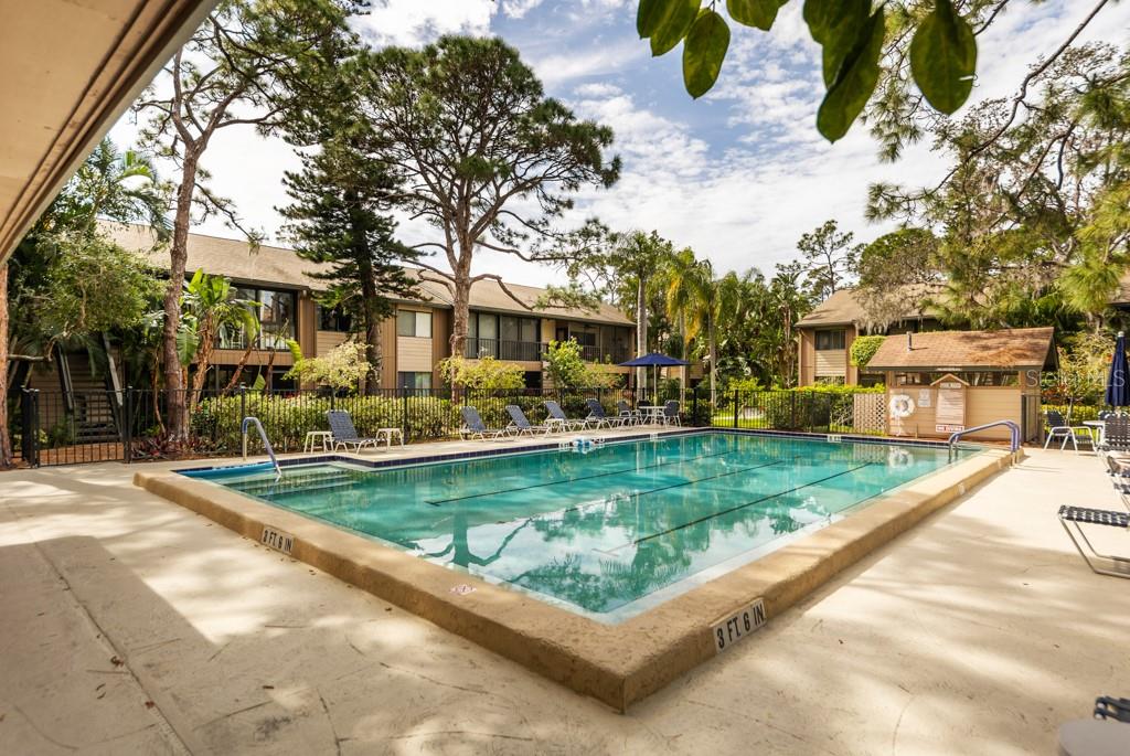 1711 Pelican Cove Road, Unit 443 Sarasota, FL 34231 - Photo 24 of 37