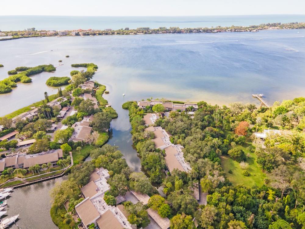 1711 Pelican Cove Road, Unit 443 Sarasota, FL 34231 - Photo 32 of 37