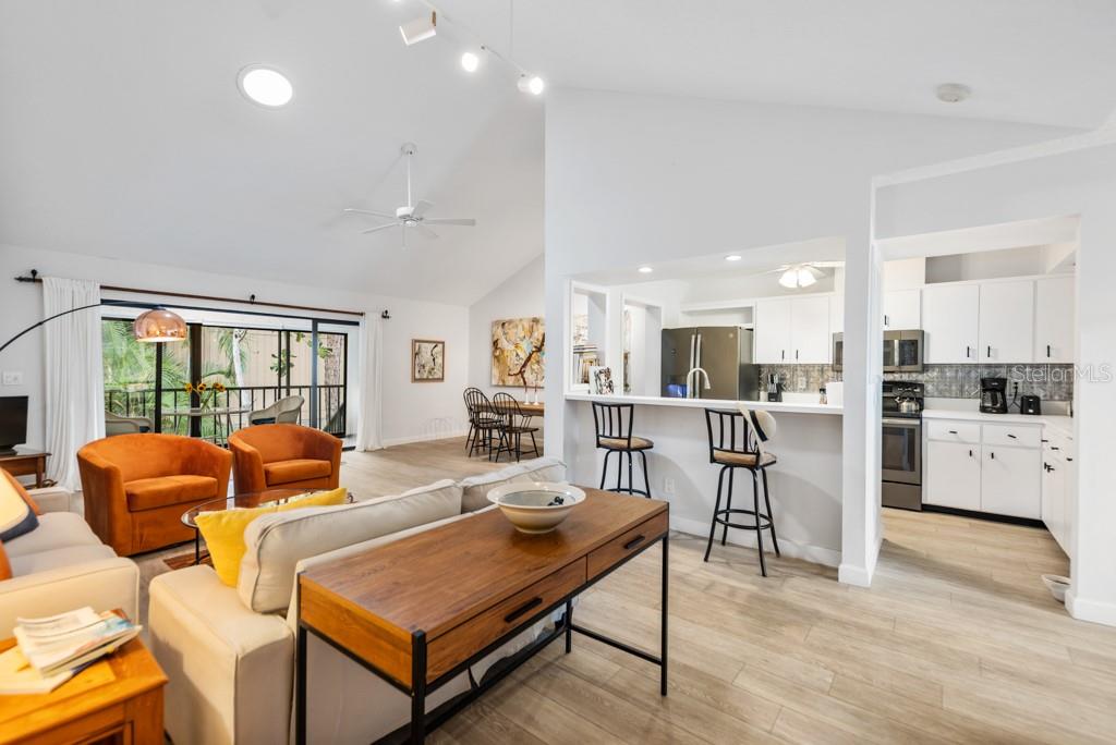 1711 Pelican Cove Road, Unit 443 Sarasota, FL 34231 - Photo 5 of 37