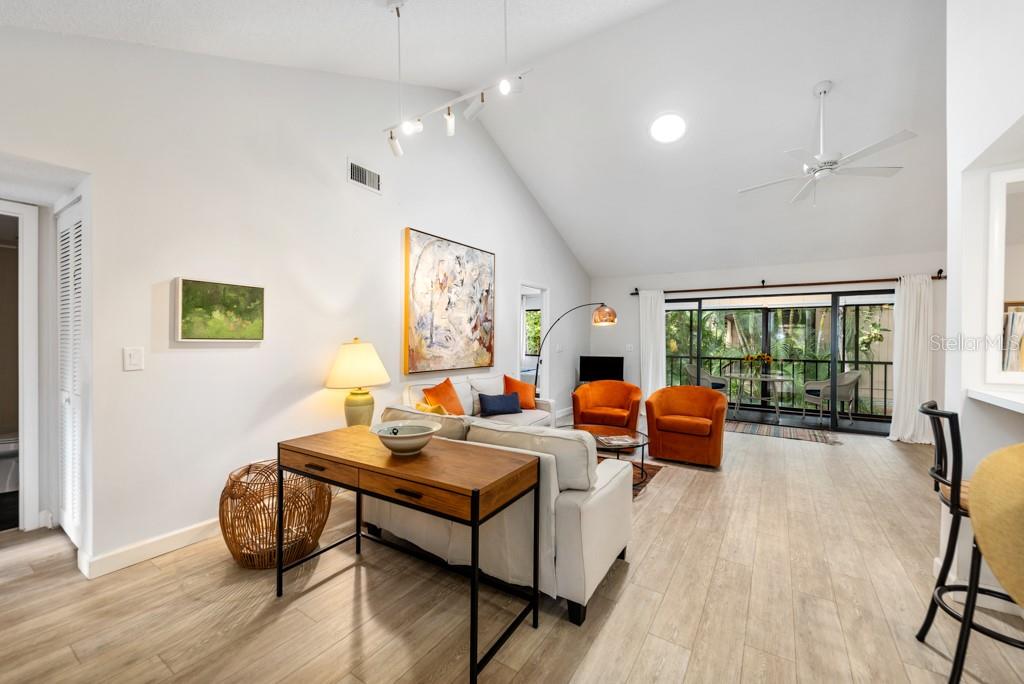 1711 Pelican Cove Road, Unit 443 Sarasota, FL 34231 - Photo 6 of 37