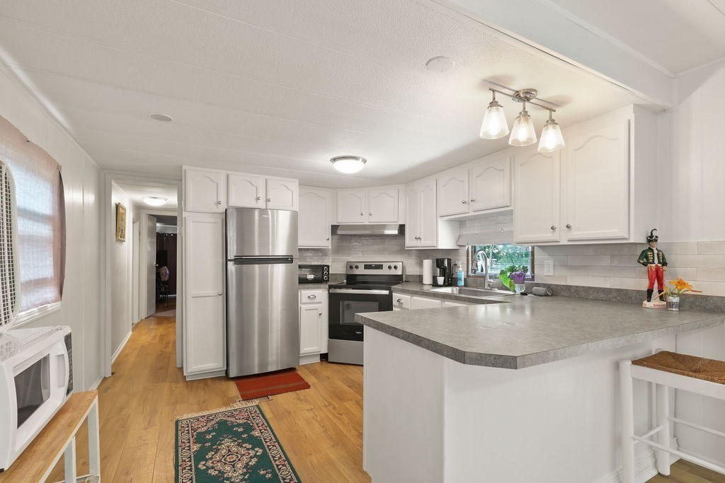 4 Siesta Drive Wareham, MA 02576 - Photo 12 of 28