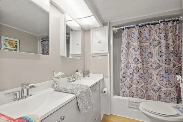 $175,000 | 4 Siesta Drive, Wareham, MA 02576