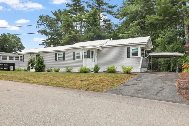 $175,000 | 4 Siesta Drive, Wareham, MA 02576
