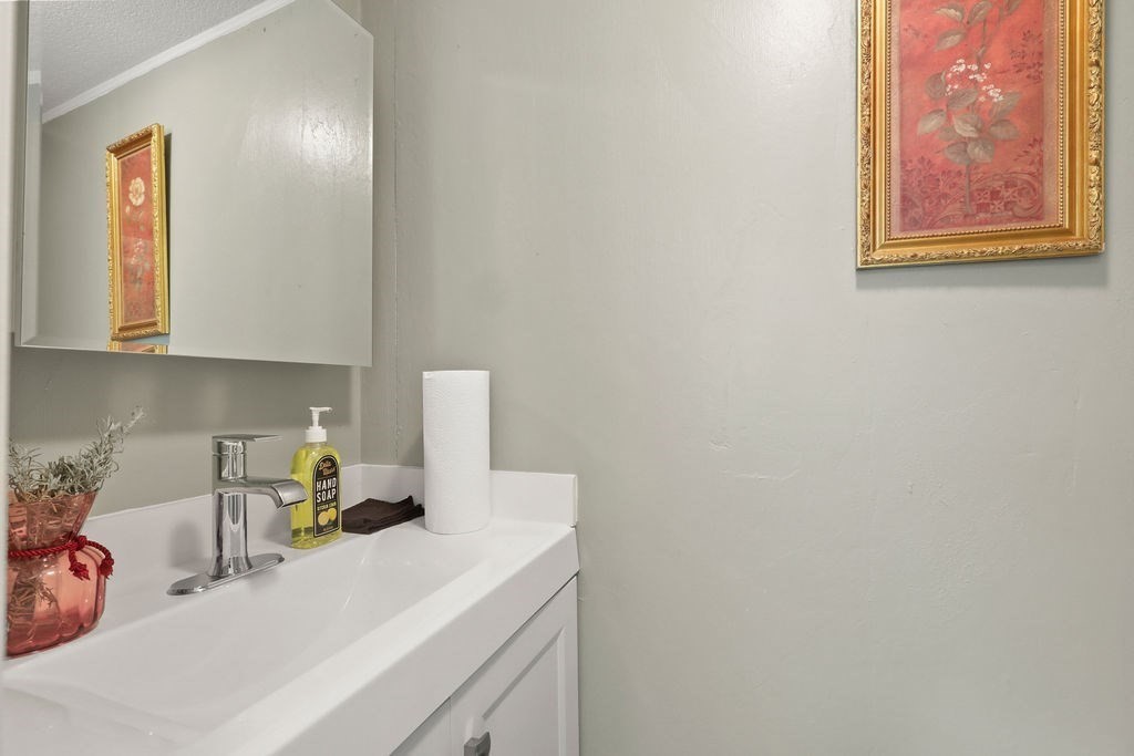 4 Siesta Drive Wareham, MA 02576 - Photo 21 of 28