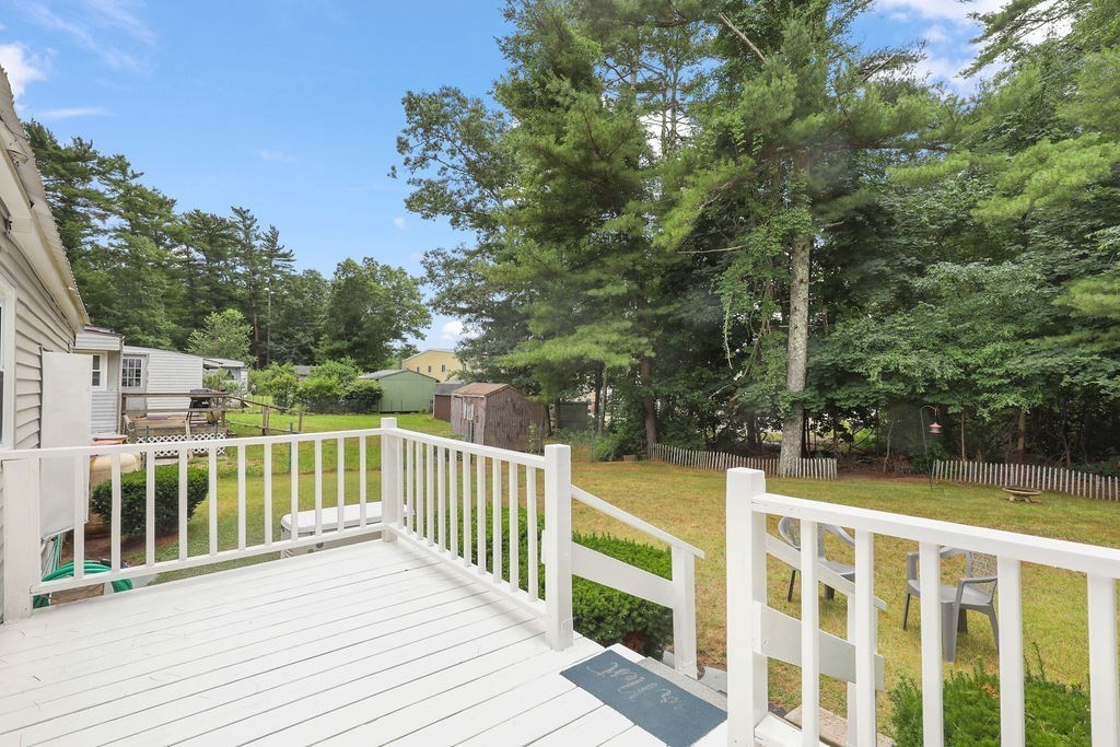 4 Siesta Drive Wareham, MA 02576 - Photo 8 of 28