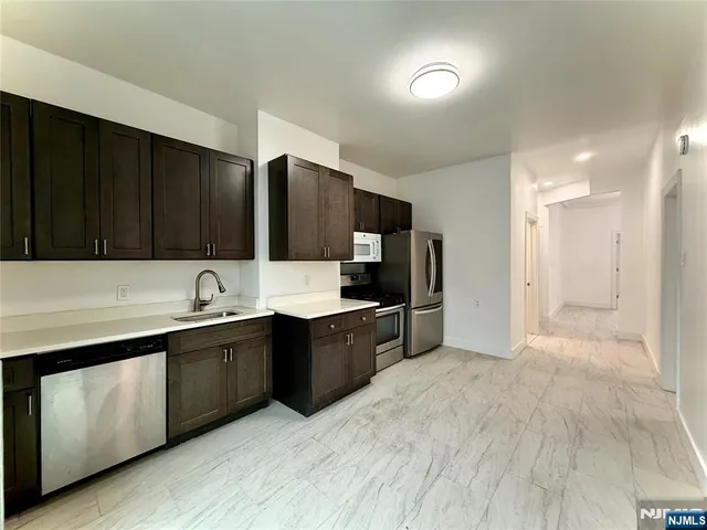 $2,800 | 116 Grace Street, Jersey City, NJ 07307