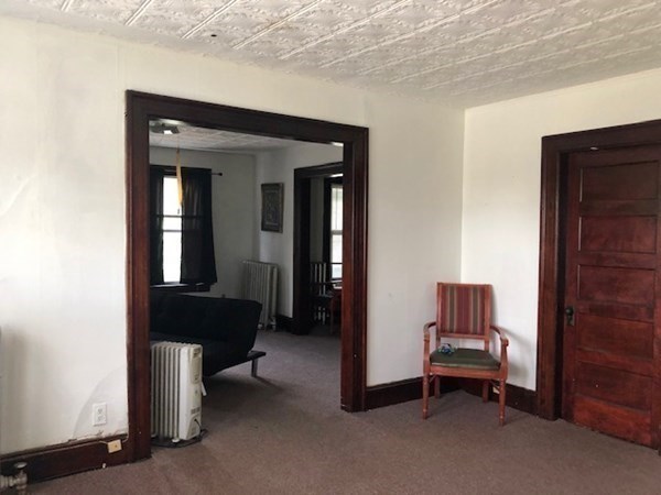 88 Oak Grove Avenue Springfield, MA 01109 - Photo 19 of 26