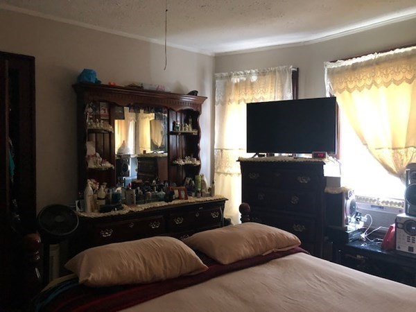 88 Oak Grove Avenue Springfield, MA 01109 - Photo 22 of 26