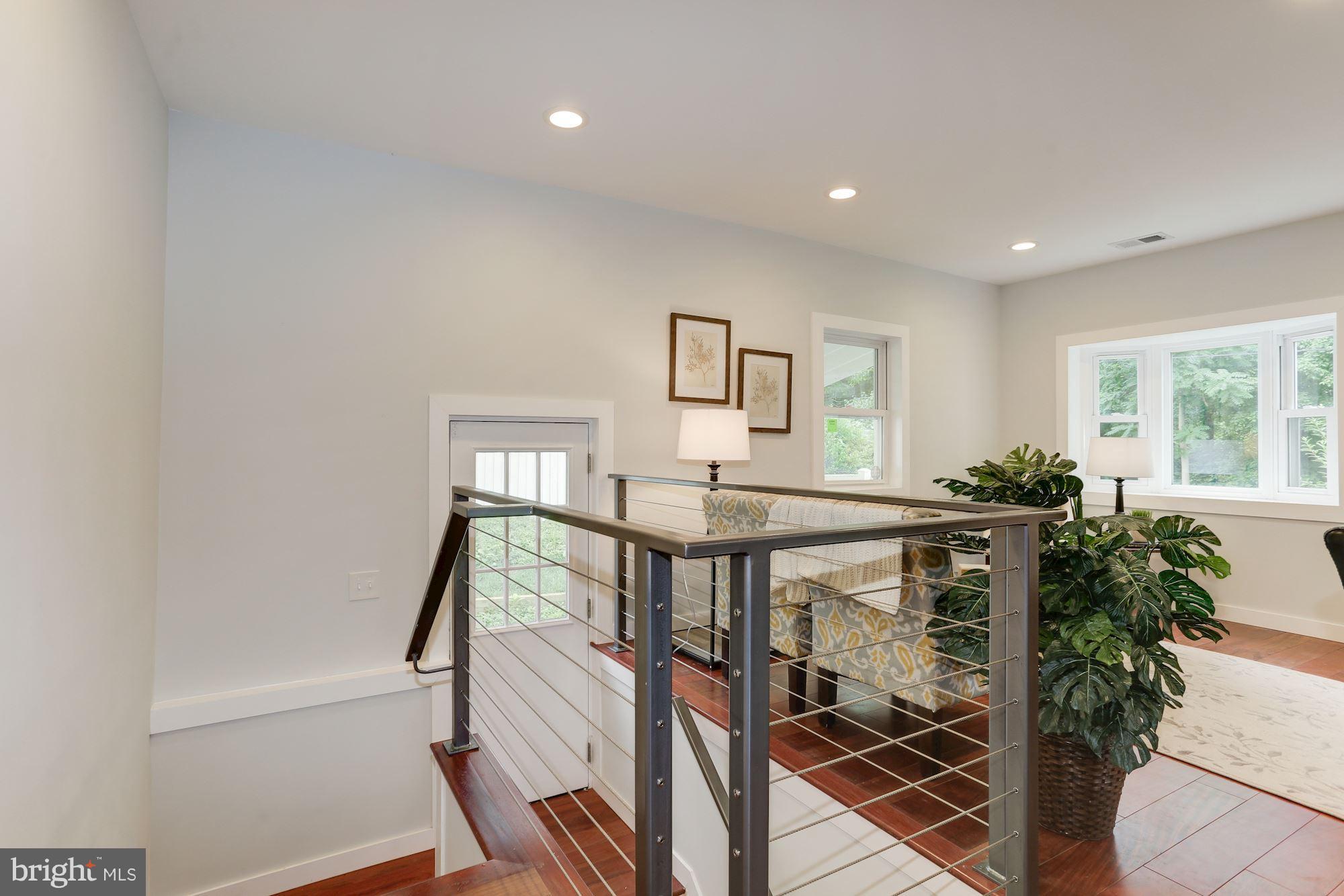 4303 Ivy Glen Road Silver Spring, MD 20906 - Photo 19 of 30 a dinning room with table and chairs