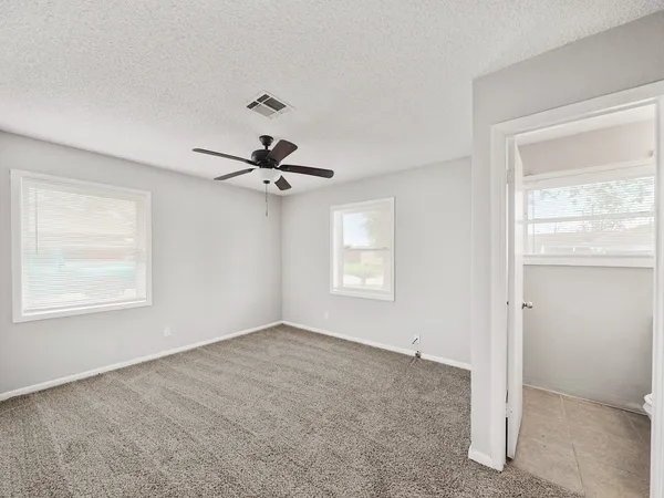 $1,600 | 3006 14th Avenue North, Texas City, TX 77590