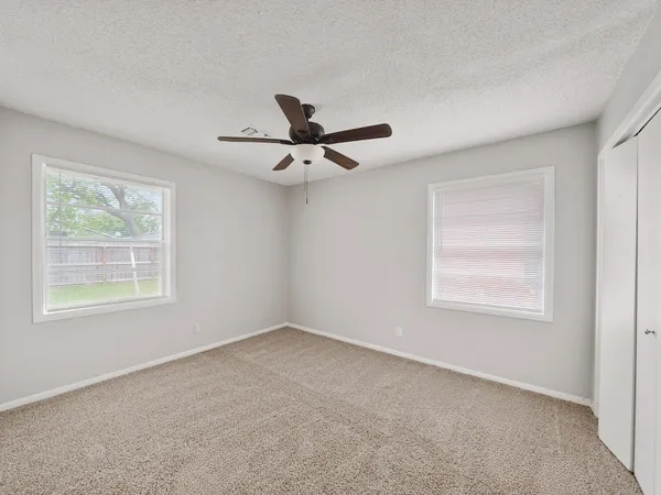 $1,600 | 3006 14th Avenue North, Texas City, TX 77590