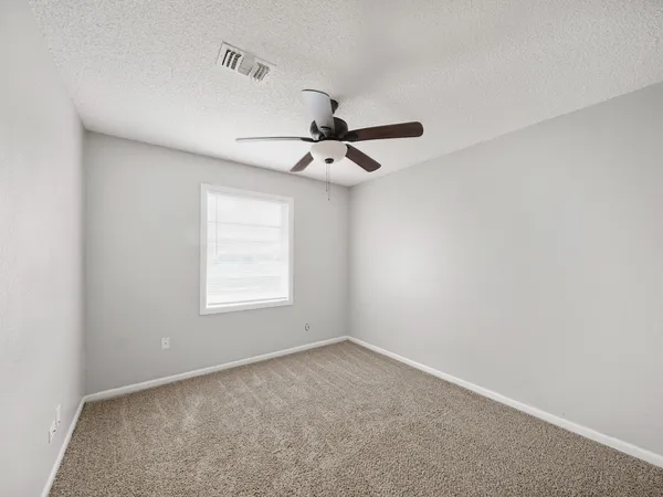 $1,600 | 3006 14th Avenue North, Texas City, TX 77590