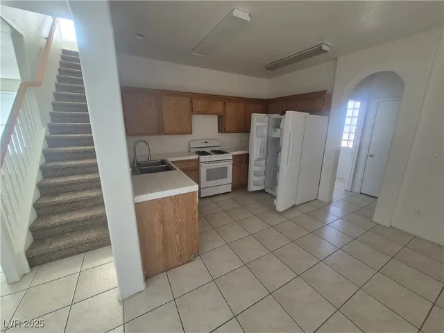 $1,850 | 2712 Wooly Rose Avenue, Las Vegas, NV 89106