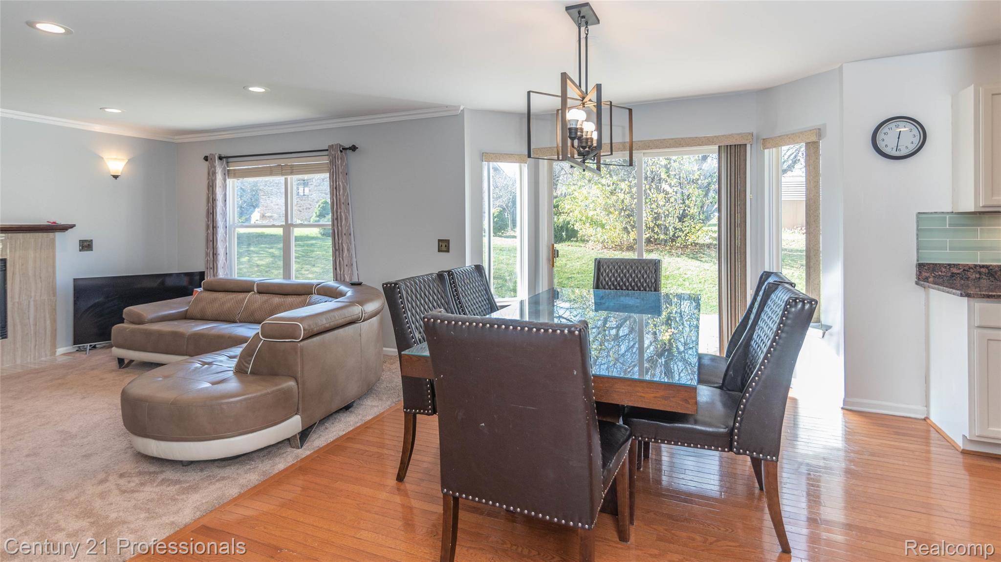 2974 Walbridge Drive Rochester, MI 48307 - Photo 25 of 82 0242200093795_12.jpg