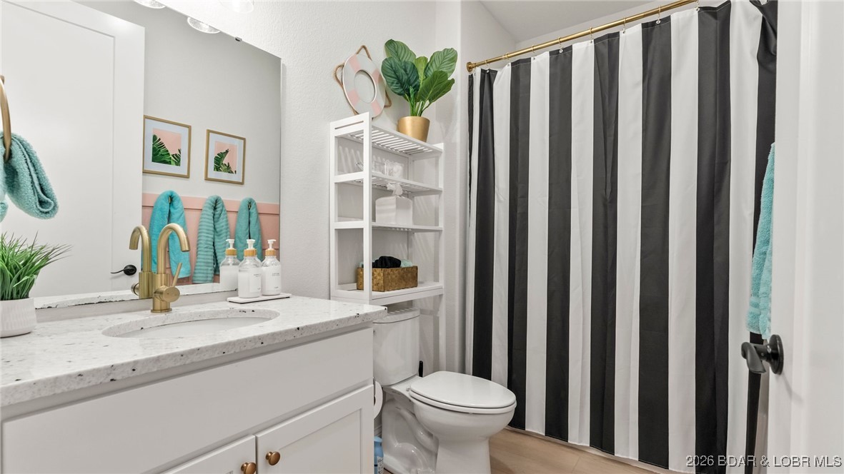 39 Bayview Cove Road Lake Ozark, MO 65049 - Photo 58 of 75 1045 Topsider Ln. #114 Osage Beach, MO. Full bathr