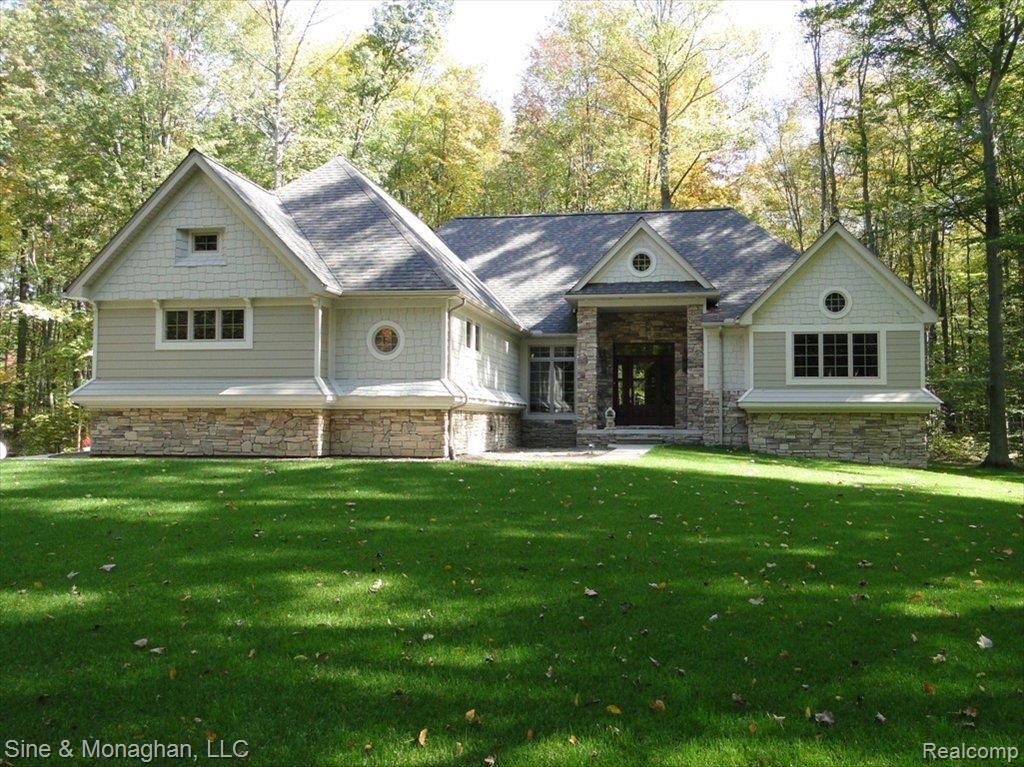 8299 Morrow Road Algonac, MI 48001 - Photo 1 of 20 1 front