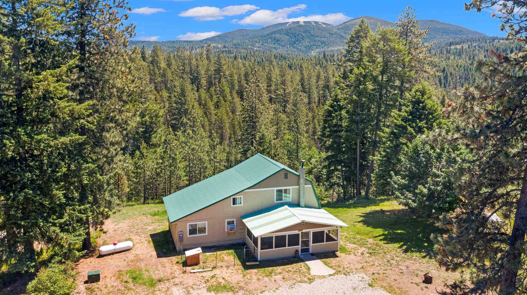 14915 East Laurel Road Elk, WA 99009 - Photo 1 of 23