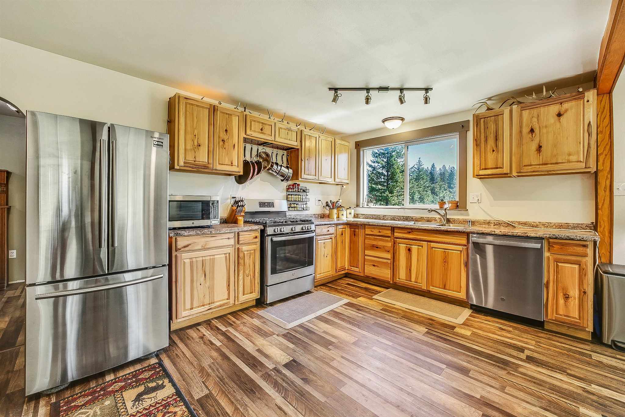 14915 East Laurel Road Elk, WA 99009 - Photo 11 of 23