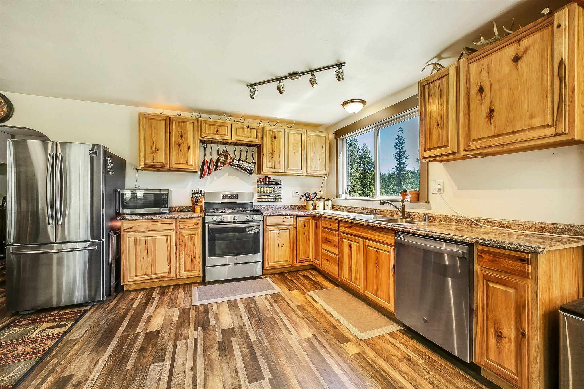 14915 East Laurel Road Elk, WA 99009 - Photo 12 of 23